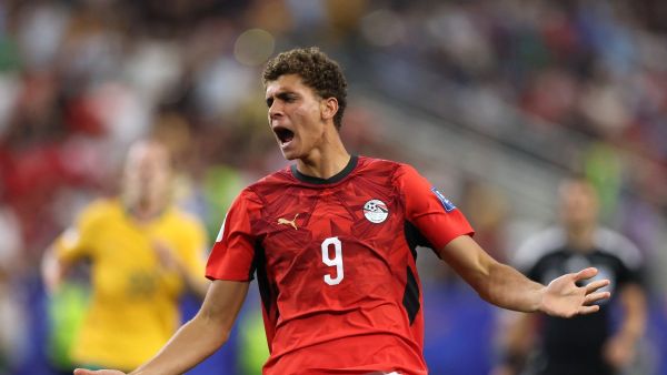 حمزة عبدالكريم مهاجم شباب برشلونة ومنتخب مصر الذي شارك في كأس العالم 2026