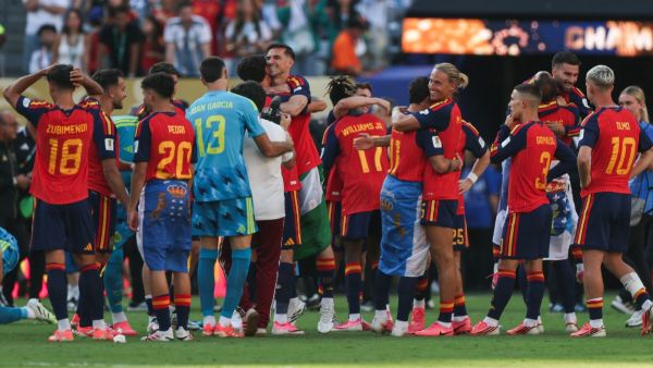 فرحة منتخب إسبانيا بالفوز بلقب كأس العالم 2026