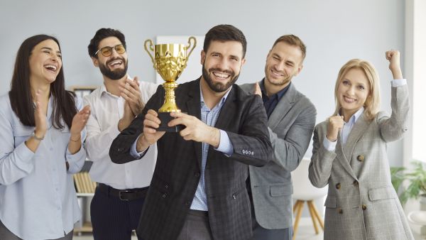 مهارات تضعك في مقدمة الناجحين داخل بيئة عملك