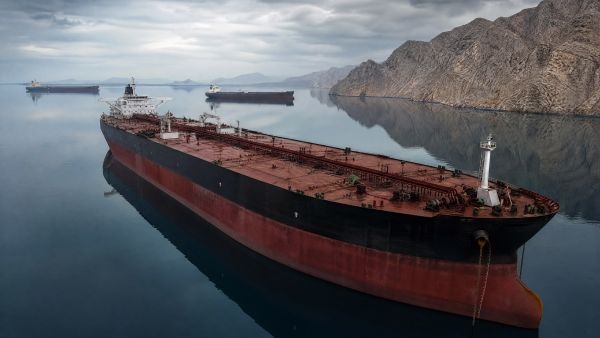  ناقلات نفط خام 
