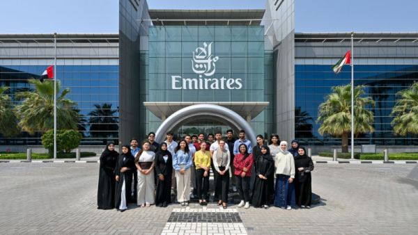 مركز طيران الإمارات الهندسي يطلق برنامج "استوديو مستقبل المواد" لإلهام جيل جديد من المبتكرين في قطاع الطيران