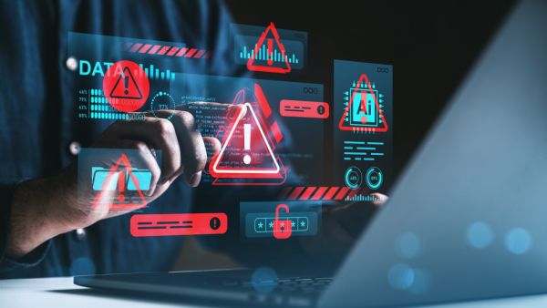 الإمارات تحبط هجمات سيبرانية استهدفت قطاعات حيوية