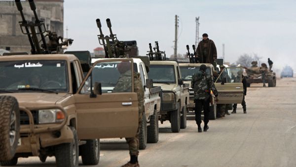 Syrian army declares nationwide military alert, deploys reinforcements to Iraq border