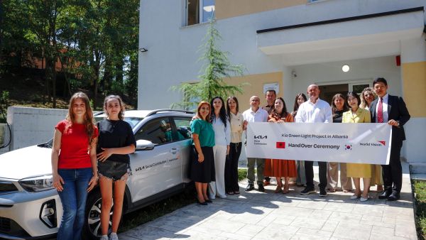 Kia Advances Community Self-Reliance in Albania and Zimbabwe Through Green Light Project