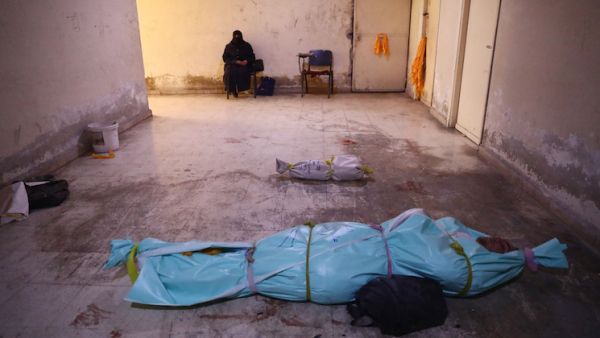 تتعرض مناطق المعارضة في إدلب إلى قصف بين الحين والآخر من قوات الأسد 