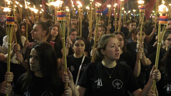 A torchlit procession in Yerevan, Armenia, to mark 102 years since the genocide of 1.5 million Armenians by Ottoman Turkey. (AFP/Karen Minasyan) 