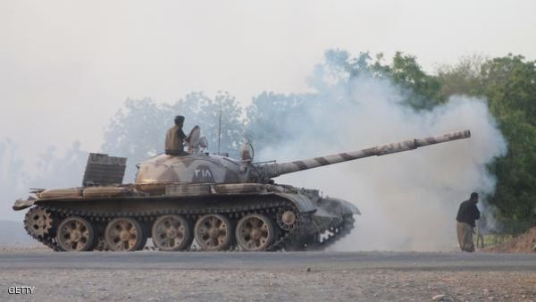 سقط 10 جرحى -على الأقل- إثر القصف على شوارع وأحياء متفرقة من مديريتي الحالي والحوك جنوبي الحديدة