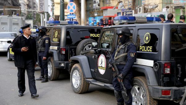 Egyptian policemen in Cairo (AFP/File Photo)