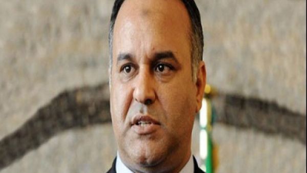 العيساوي (52 سنة)،  سياسي واقتصادي ليبي