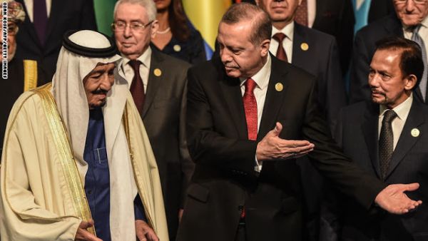 ابلغت العربية السعودية السفير التركي في الرياض شخصا غير مرغوب فيه وطلبت منه مغادرة البلاد فورا

