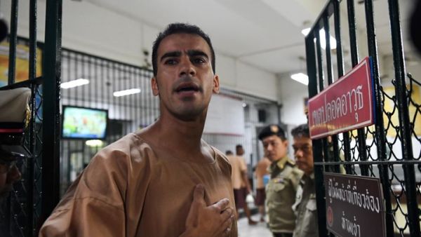 أفرجت السلطات التايلاندية في وقت سابق من اليوم عن اللاعب البالغ من العمر 25 عاما