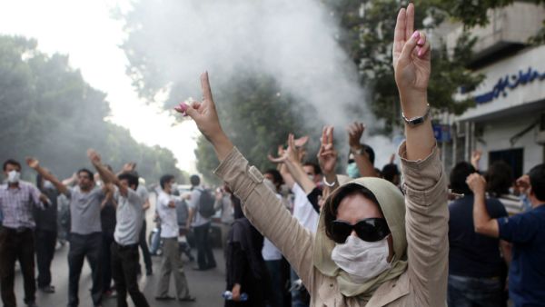 طهران لم توقف أنشطتها النووية 