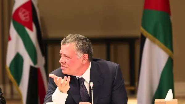 العاهل الأردني يفاجئ المشاهدين بمداخلة هاتفية ويعلن دعمه لـ"الغارمات"

