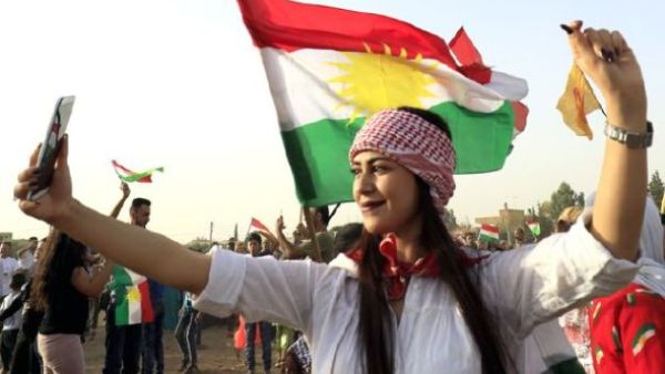 محكمة تركية تأمر بالإفراج عن نائبة كردية مضربة عن الطعام

