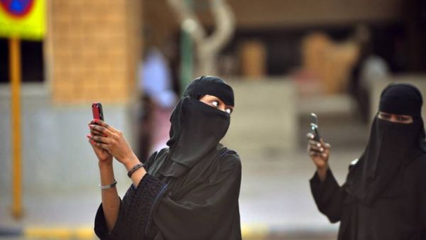 استخدام التكنولوجيا الإسرائيلية في "التجسس على عمر عبد العزيز