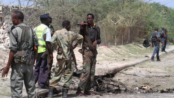 انفجار وإطلاق نار في مقديشو
