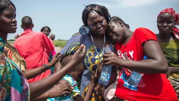  نفّذ سودانيون من قبيلة البجا في مدينة بورتسودان الواقعة على البحر الأحمر اعتصاماً ضدّ الرئيس عمر البشير