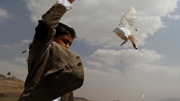 مشروع قرار بريطاني، يقترح نشر نحو 75 مراقبا دوليا في مدينة الحديدة