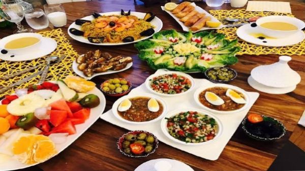 أكثري من السلطات على مائدة رمضان 
