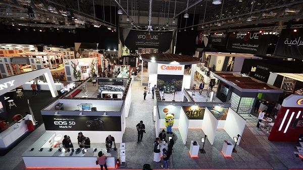 جانب من فعاليات الدورة الثانية من المهرجان الدولي للتصوير "إكسبوجر"