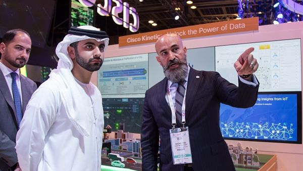 Shukri Eid MD East Region present Sheikh Mansoor Bin Mohammad Bin Maktoum @ Cisco's GITEX stand Shukri Eid MD East Region present Sheikh Mansoor Bin Mohammad Bin Maktoum @ Cisco's GITEX stand
