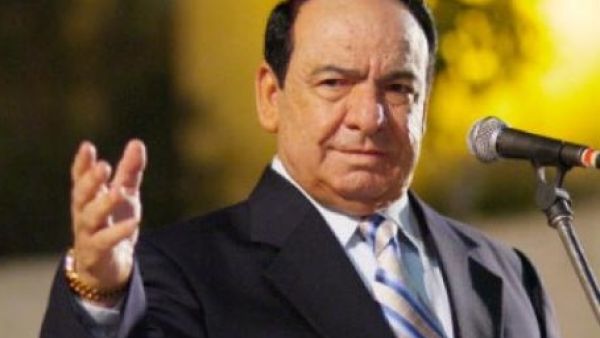 نجل صباح فخري ينفي وفاة والده