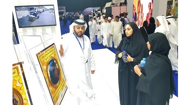 خلال اليوم الأول من المعرض عرضت جمارك دبي إحدى عشر ابتكاراً تم تطبيقها في الدائرة.
