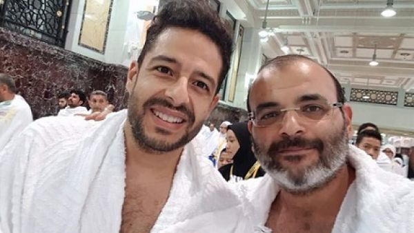 محمد حماقي يعتمر