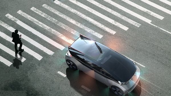 يعد مفهوم 360c أول خطوة معتمدة نحو إجراء مناقشة واسعة حول إمكانية استخدام تقنية القيادة الذاتية من أجل تغيير المجتمع بشكل أساسي بطرق عديدة".