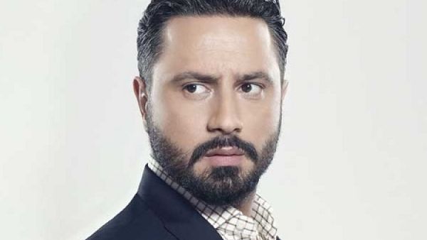 قيس الشيخ نجيب ينسحب من (قناديل العشاق) و السبب...