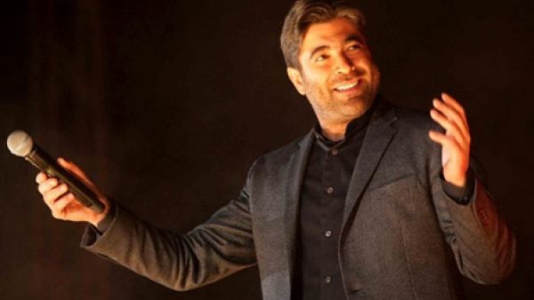 في عيد الام: وائل كفوري يغني (إلى أمي)