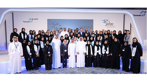 Each trainee receives guidance from experienced professionals during the 6-12 month programme.
