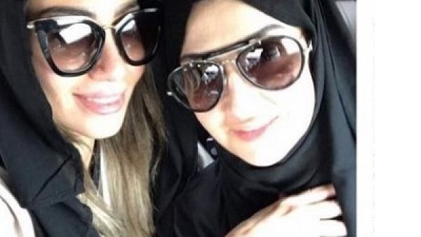 عمرة غادة عبدالرازق تثير غضب جمهورها