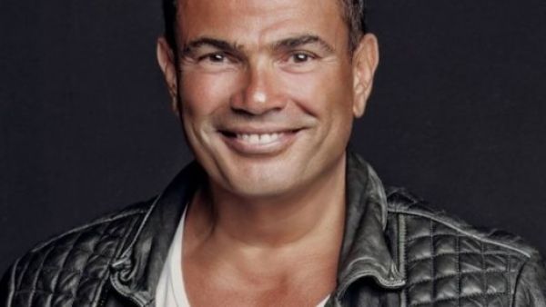 عمرو دياب يحتفل بعيد ميلاده الـ55