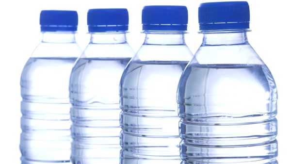 يتكون البلاستيك من العديد من المواد الكيميائية لضارة بالصحة