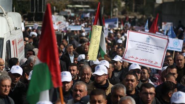 Palestinian protesters demonstrate in Gaza City on January 29, 2018 against the US move to freeze funding for a UN agency helping Palestinian refugees. (AFP)