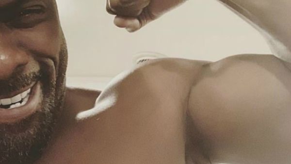Elba shared a selfie of himself flexing his biceps. (Source: Idris Ilba - Instagram)