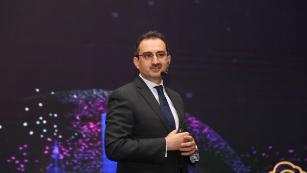 خلال الحدث
