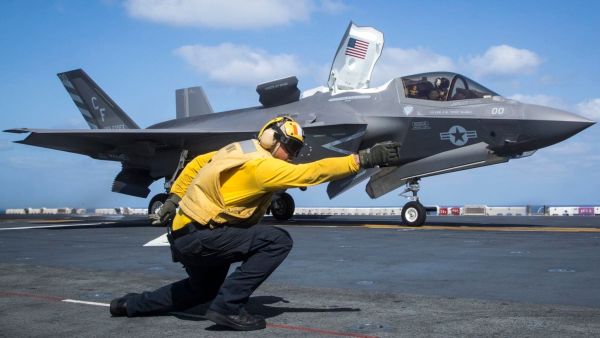 An F-35B Lightning II launches from the amphibious assault ship USS Essex on Sept. 22, 2018. (AFP/ File)