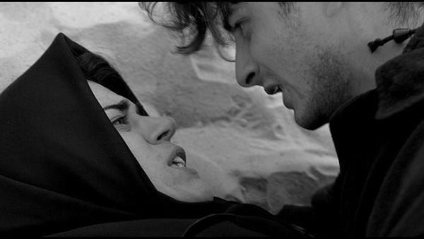 A scene from Merzak Allouache's feature "Divine Wind" (Photo courtesy of Ayyam Beirut al-Cinemaiyya)
