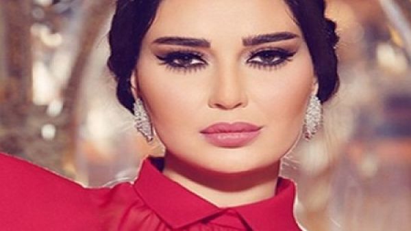 سيرين عبد النور تهدد المواقع من نشر صورها القديمة