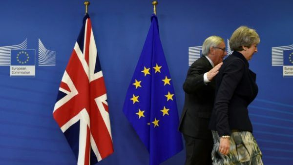 British Prime Minister Theresa May and European Commission chief Jean-Claude Juncker met for talks at the European Commission in Brussels. (AFP/File)