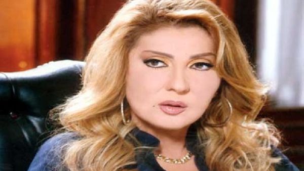 ناديا الجندي تنفي خبر زواجها