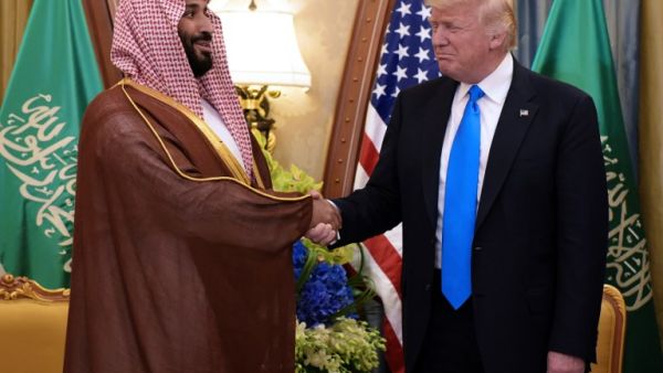 US President Donald Trump (R) and Saudi Deputy Crown Prince Mohammad bin Salman al-Saud (AFP)