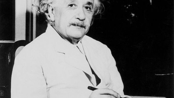 The famous handwritten 'God letter' from scientist Albert Einstein (Twitter)