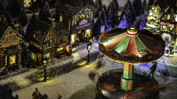 Christmas in the middle of Waterfront City Dbayeh (Twitter)