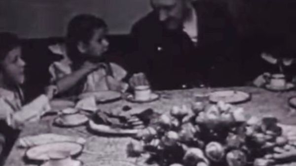 Nazi party celebrated Christmas (Twitter)