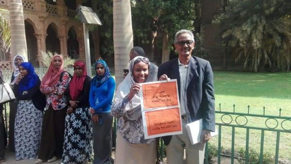 University of Khartoum lecturers have their sit-in on campus grounds this morning (Twitter)