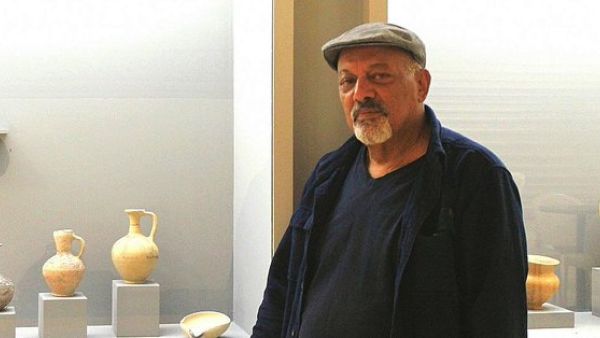 Artifacts stolen and smuggled from the West Bank are now on display in Israel's Jerusalem Museum (Twitter)