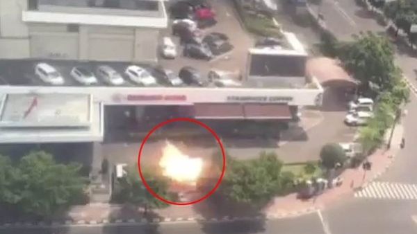 احد التفجيرات لحظة وقوعه/عن توتير